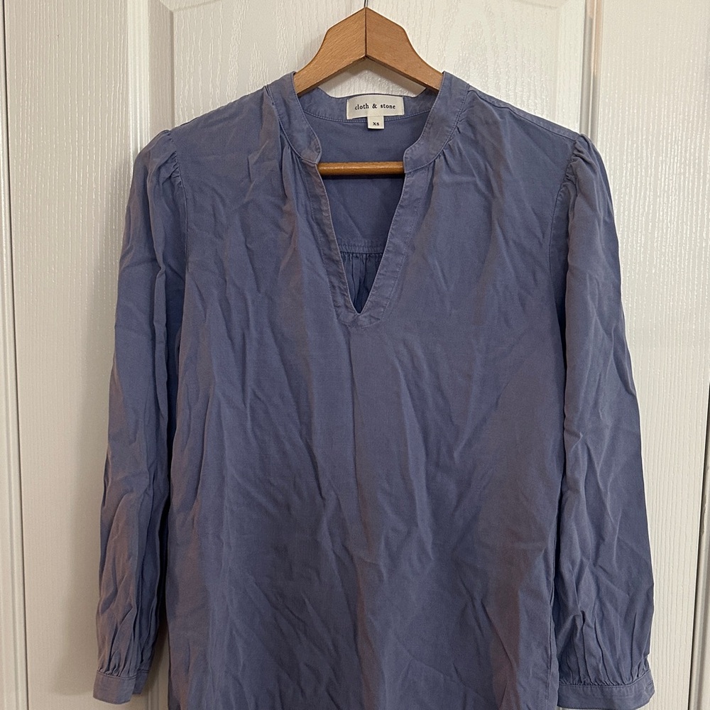 Rails Dusty Blue V-Neck Tunic Blouse